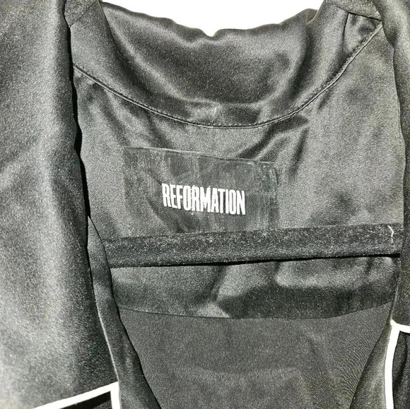 Reformation jumpsuit size 4 - Picture 3 of 6